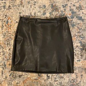 Aritzia Wilfred Leather Mini Skirt